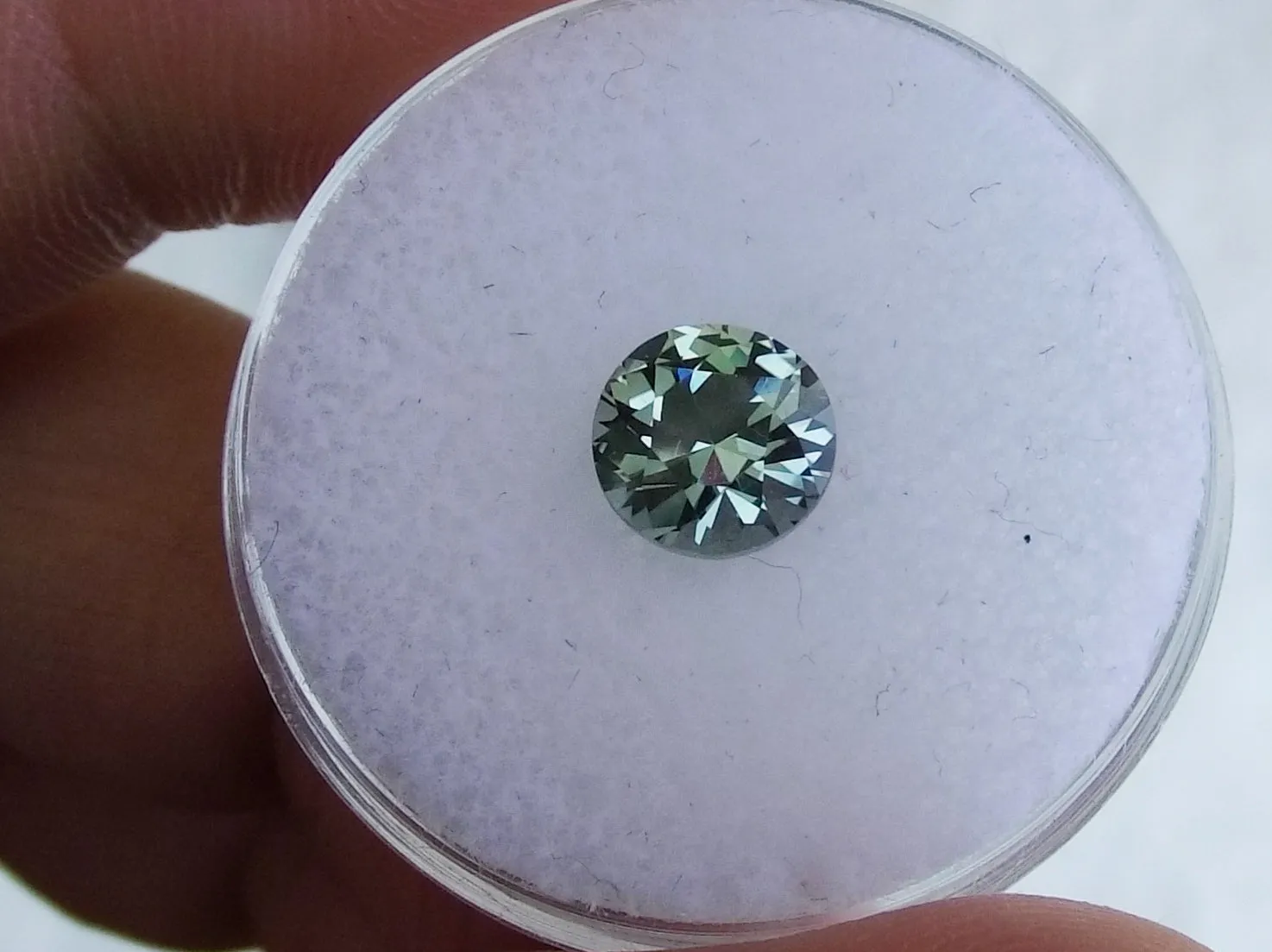 1.61ct COLOR CHANGE SKY BLUE TO GREEN MONTANA SAPPHIRE.