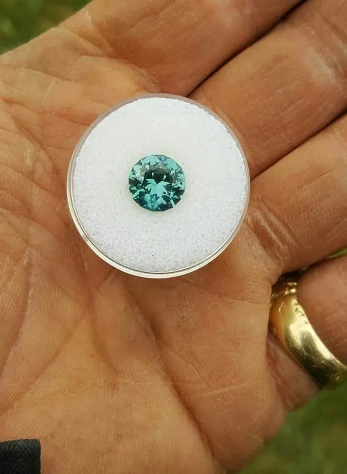 3.29ct BIG SKY BLUE MONTANA SAPPHIRE ONE OF A KIND