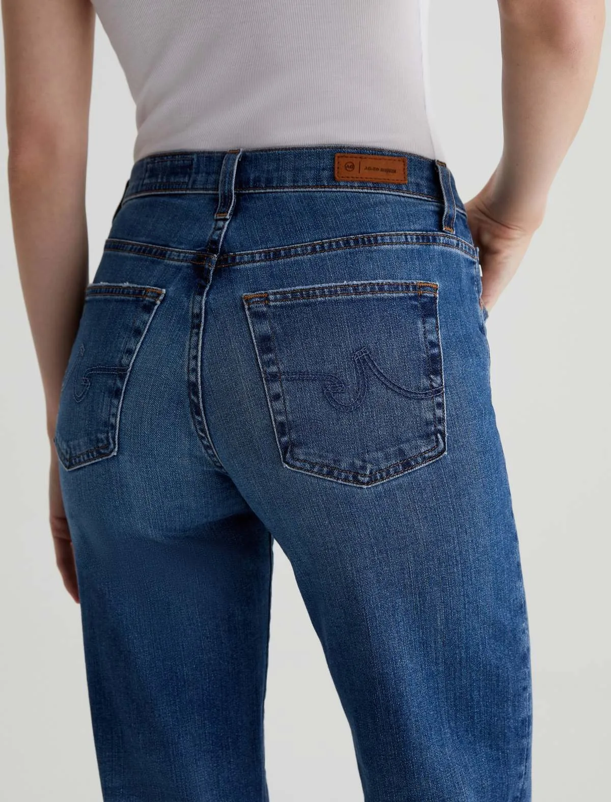 Brinley Mid Rise Straight Jean - 15 Years Prague