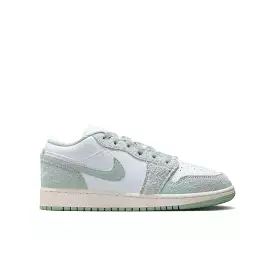 Grade School Air Jordan 1 Low SE GS White/Sea Foam-Sail FN9137-131