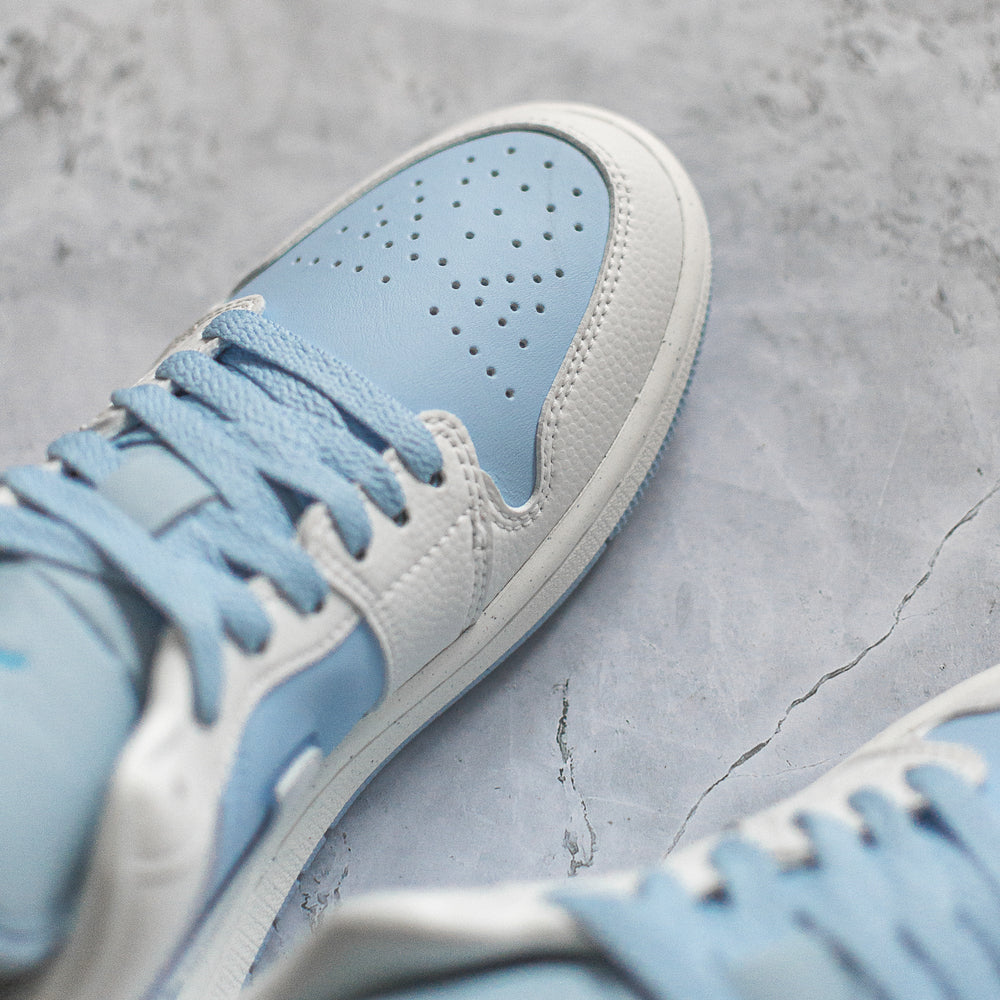 Jordan 1 Low SE Reverse Ice Blue (W)