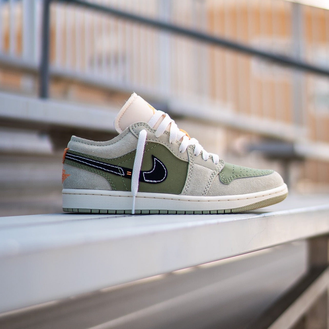 Mens Air Jordan 1 Low SE Craft (Light Olive)