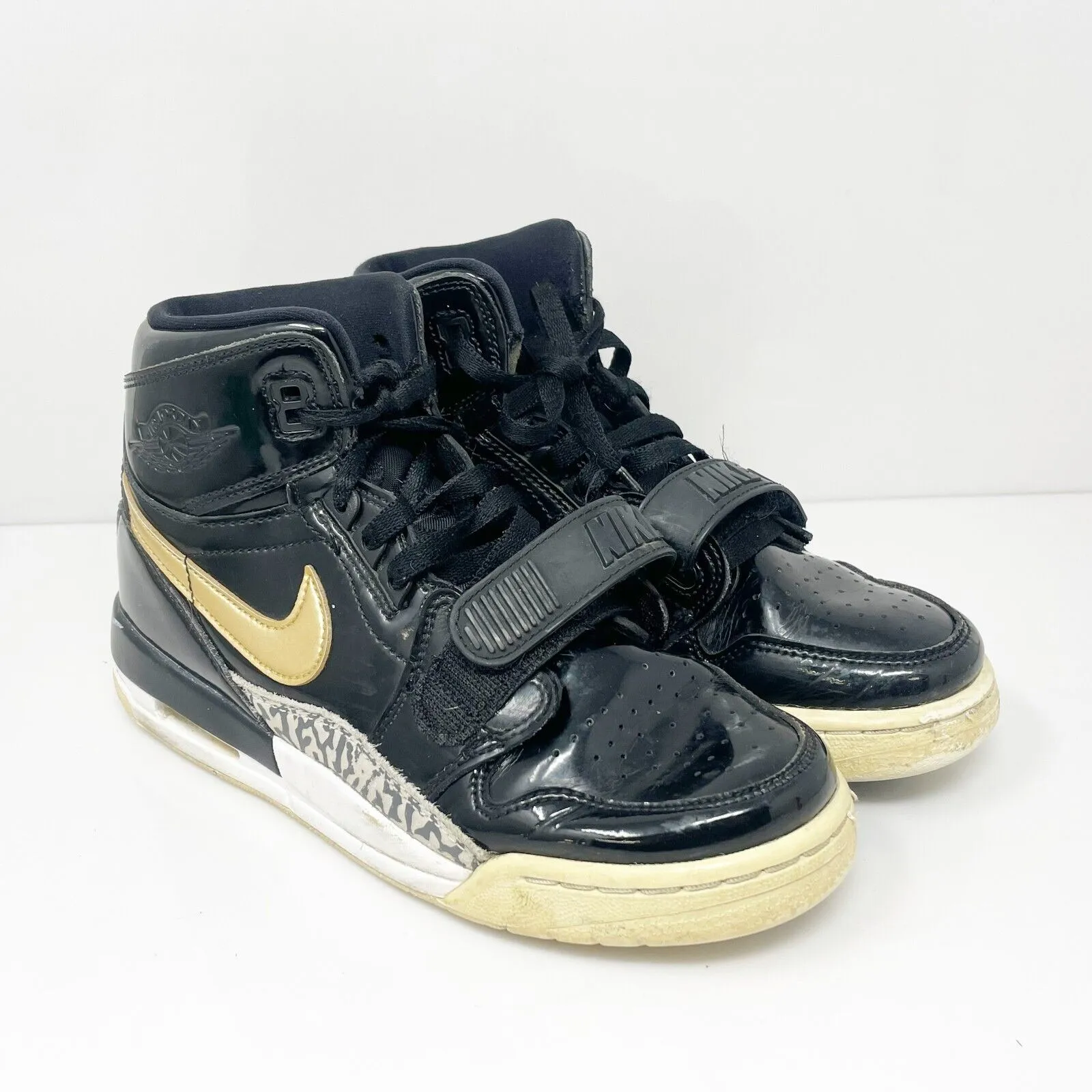 Nike Boys Air Jordan Legacy 312 AT4040-007 Black Basketball Shoes Sneakers Sz 5Y