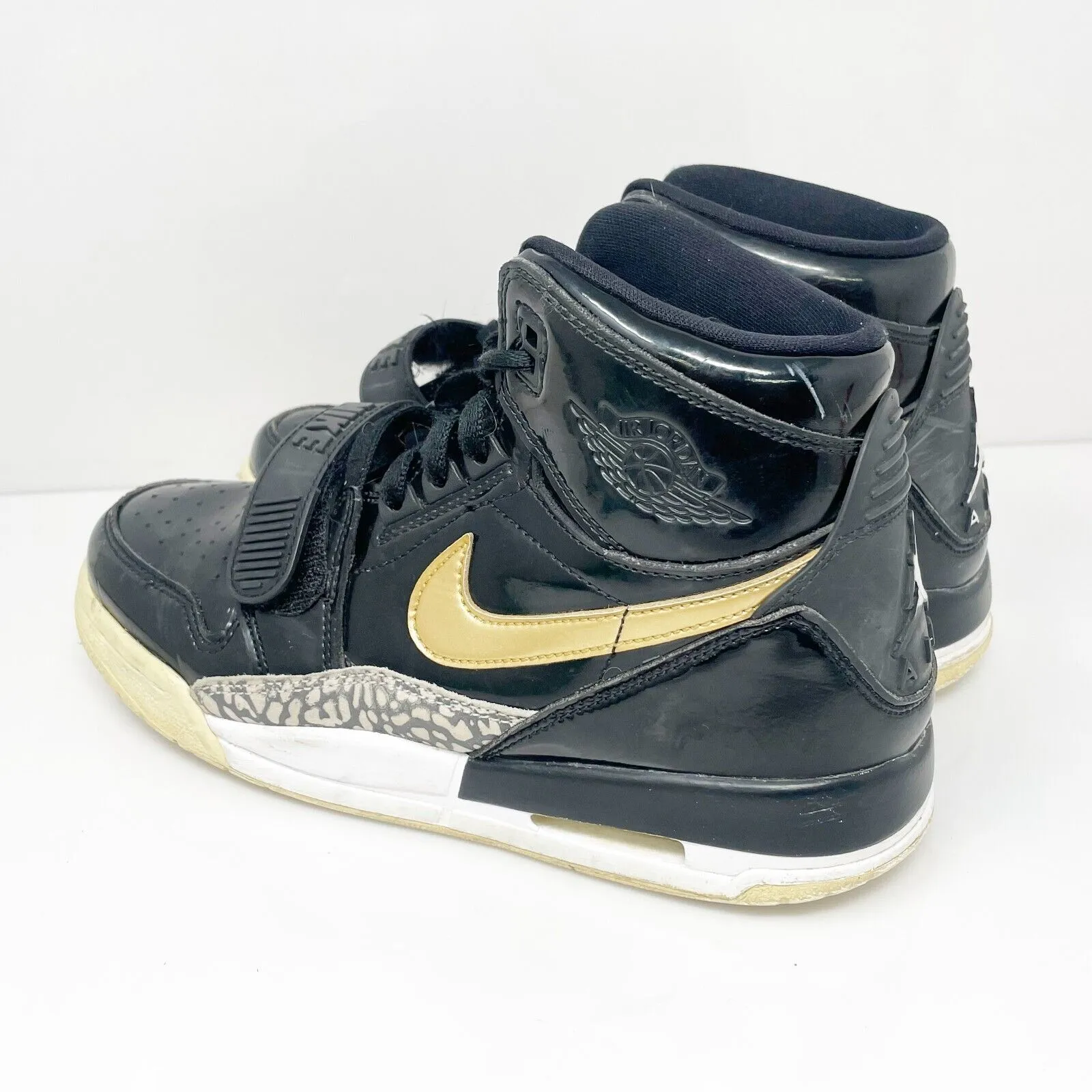 Nike Boys Air Jordan Legacy 312 AT4040-007 Black Basketball Shoes Sneakers Sz 5Y