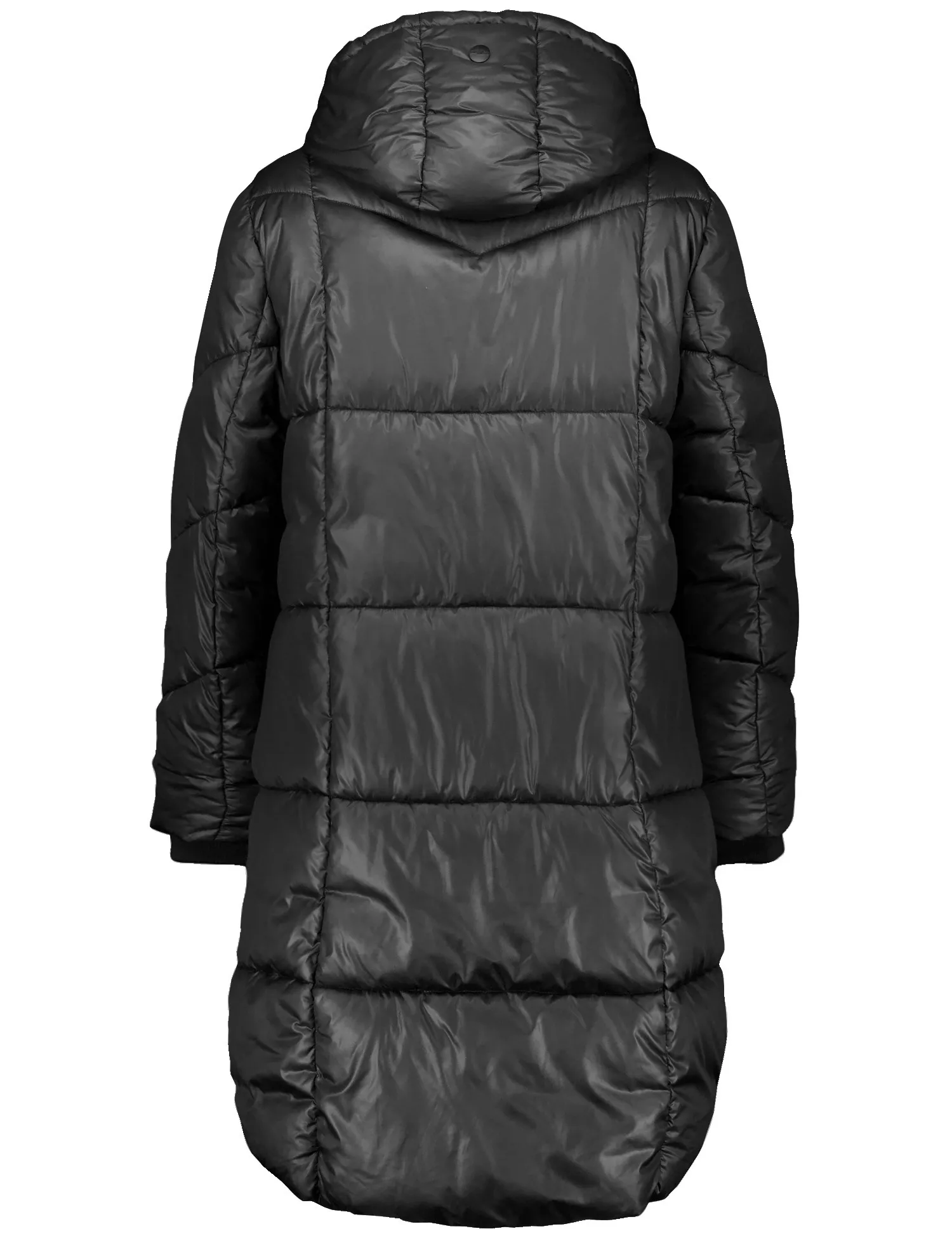 Quilted coat with a rounded hem