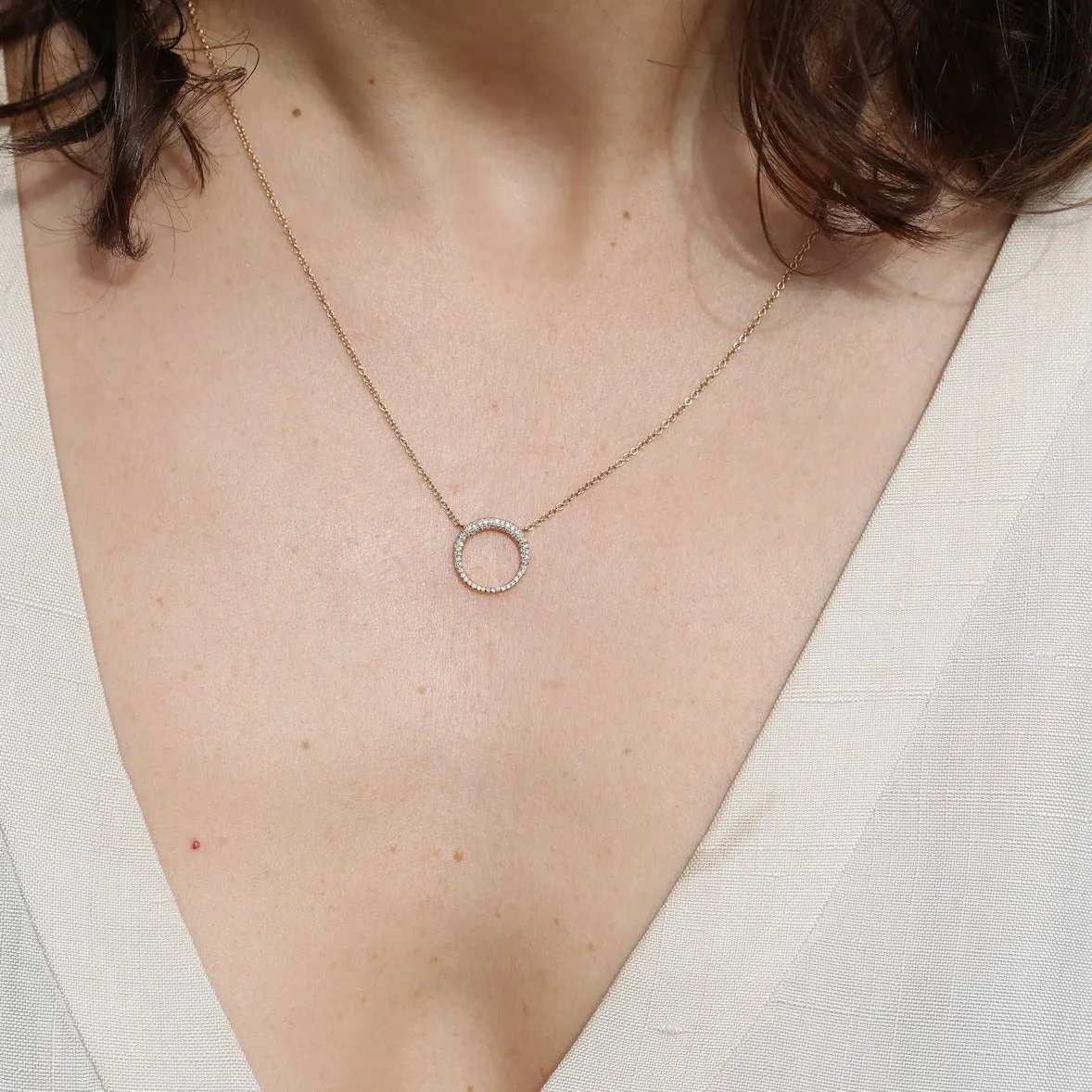 Small Balloon Necklace with White Pavé Diamonds